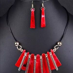 Women’s Necklace & Earrings Set